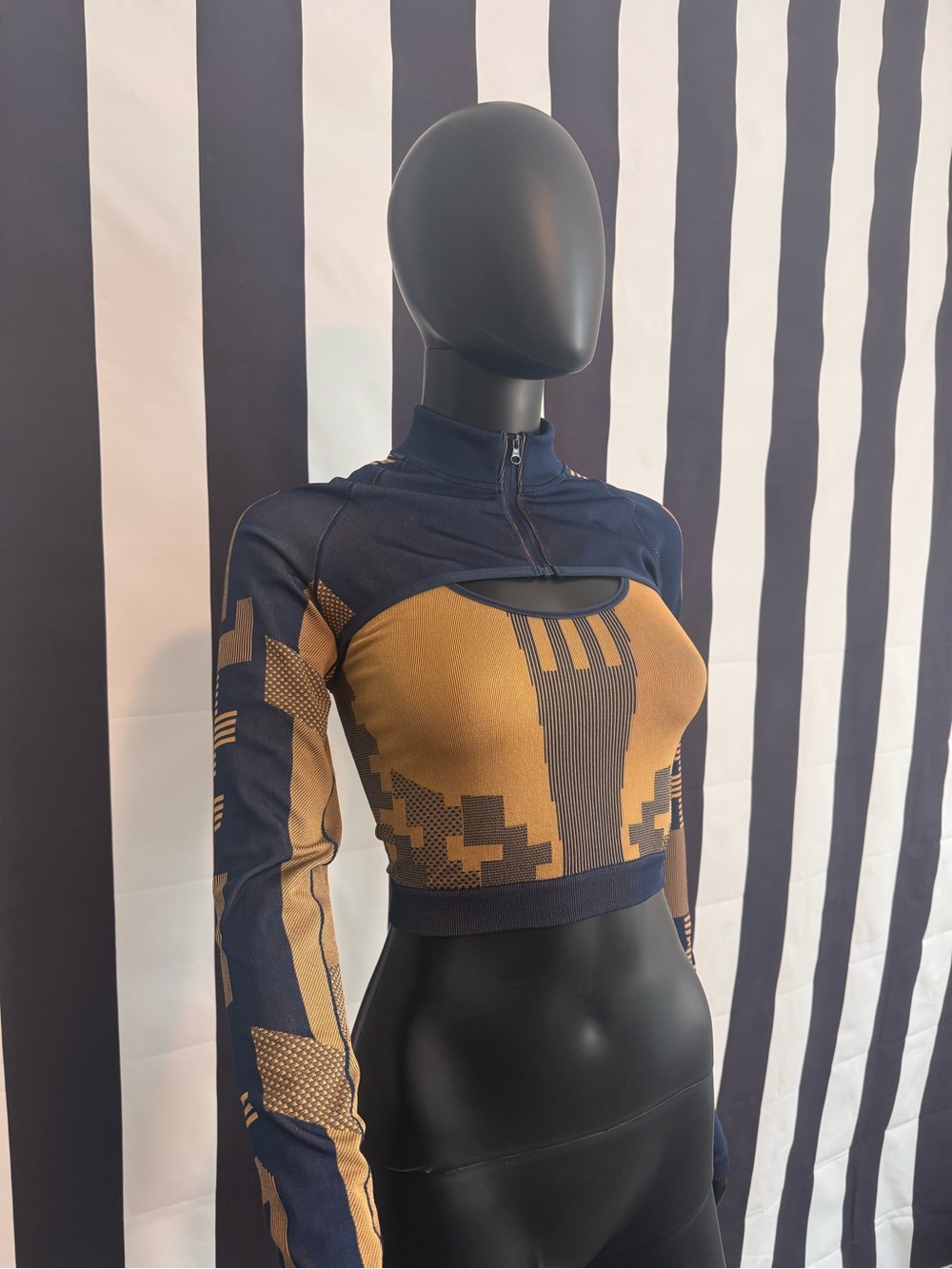 adidas Navy and Tan Geometric Crop Zip-Front Sleeves and Sports Bra - Picture 2 of 14